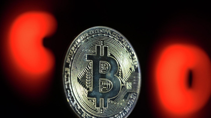 Аналитик Bitbanker: биткоин вышел из боковика и нацелен на $75 000–76 000